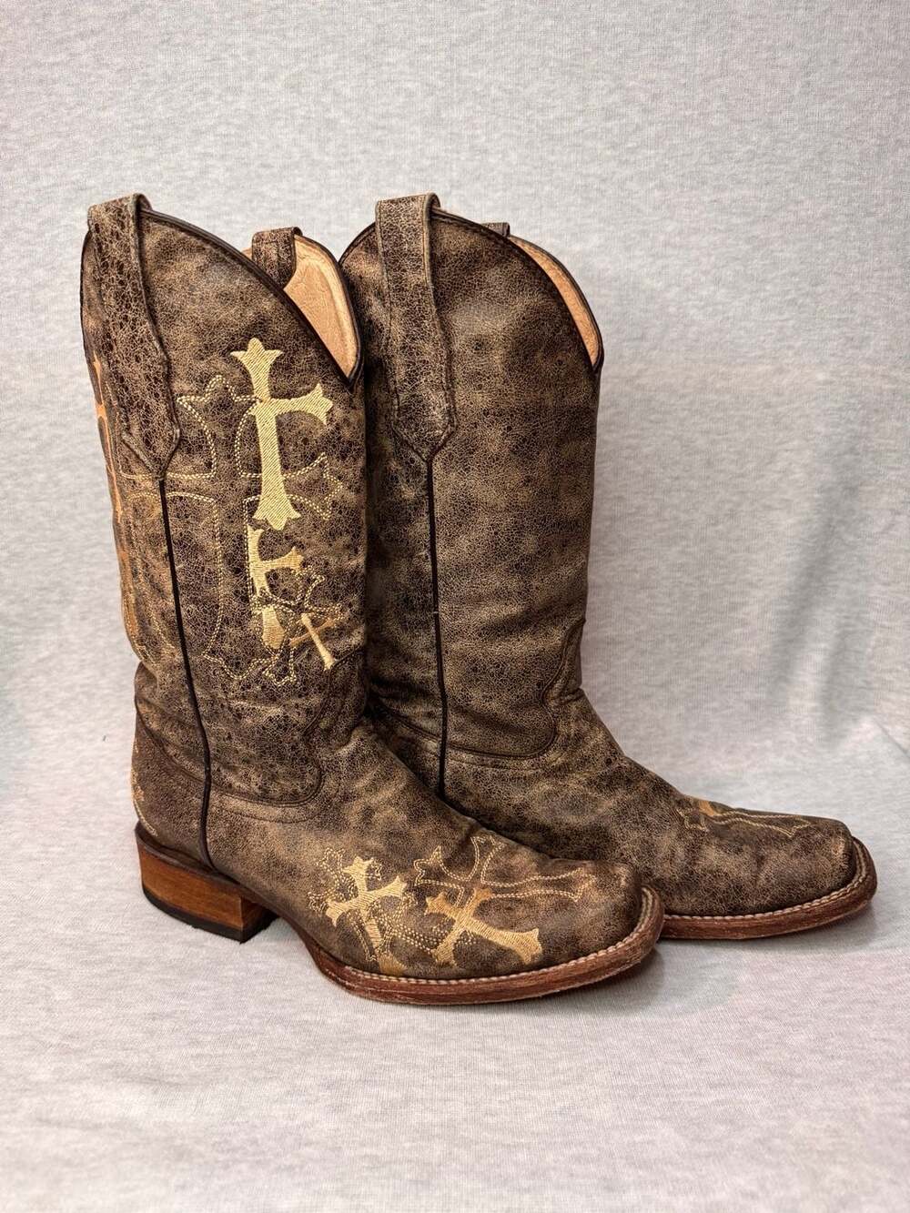 Circle G by Corral Distressed Brown Leather Cross Embroidered Square Toe Boots